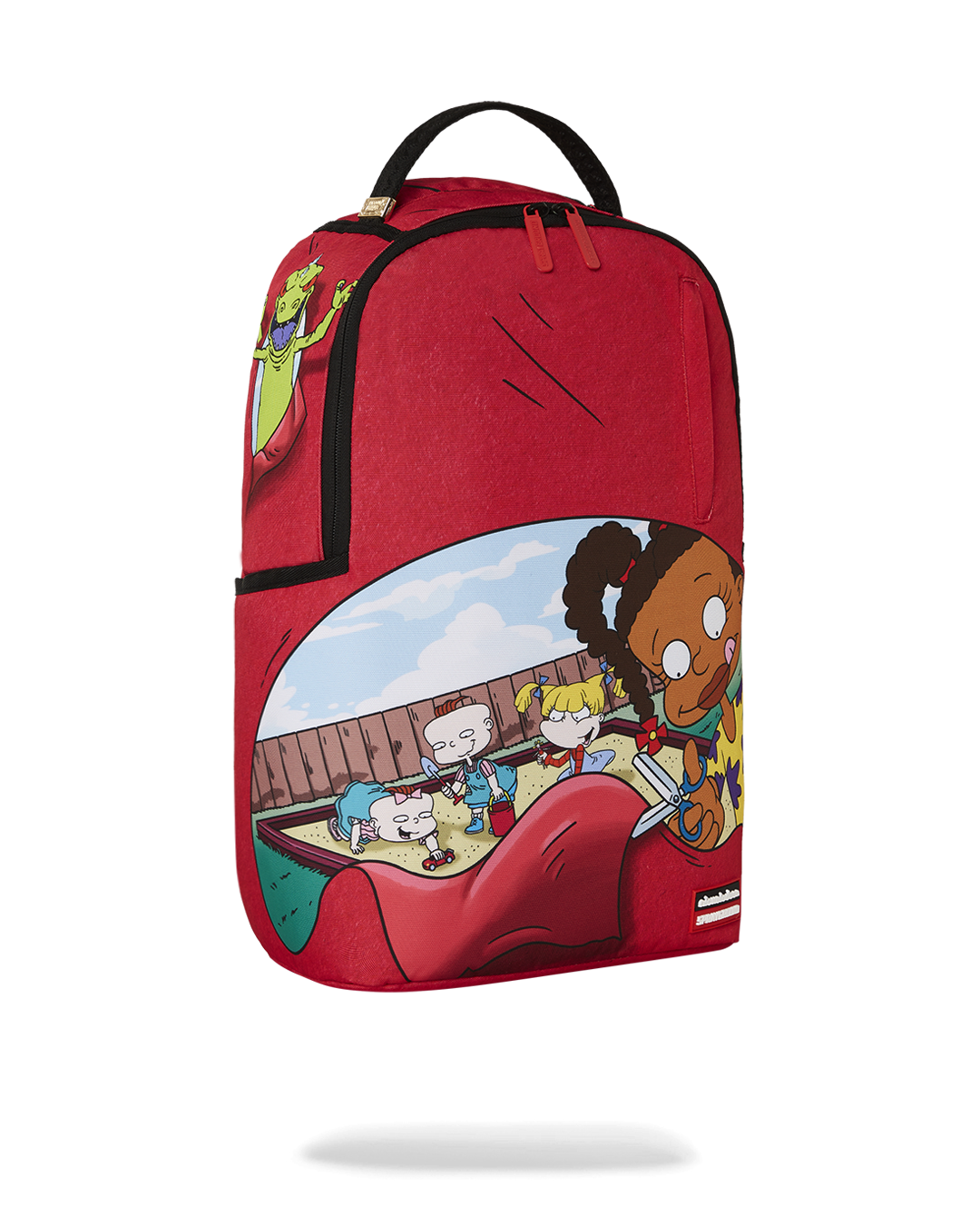 Sprayground Shark arts backpack - side pockets and ergonomic mesh back