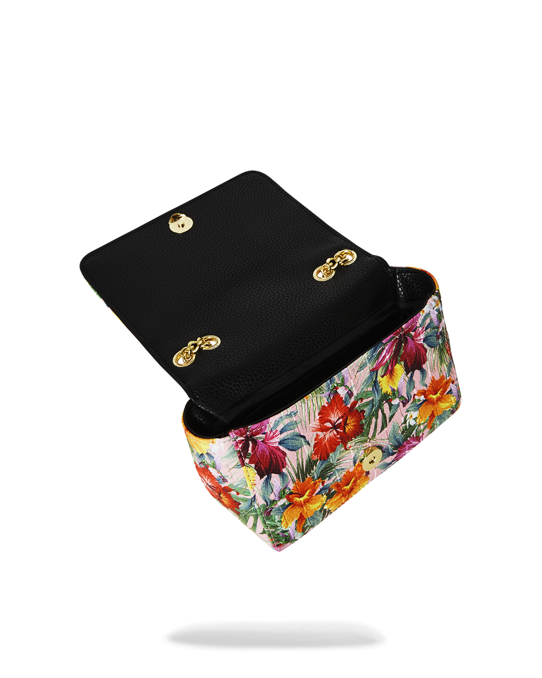 Model carrying the chain strap purse in an urban setting, demonstrating its stylish appeal.