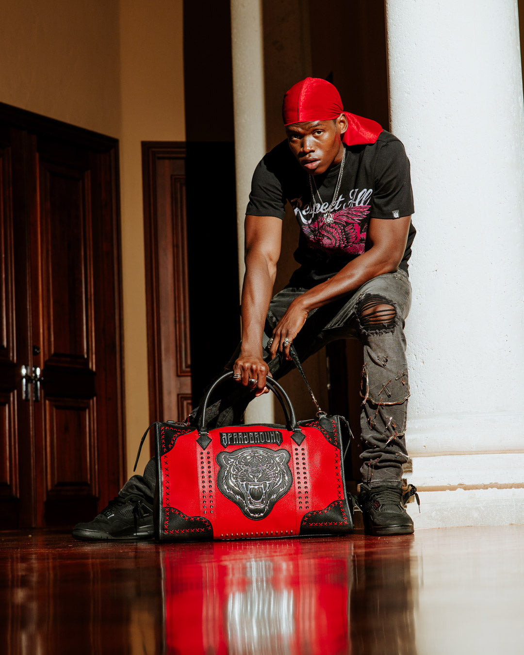Interior view of Bronx Brawler duffle bag showing pockets.