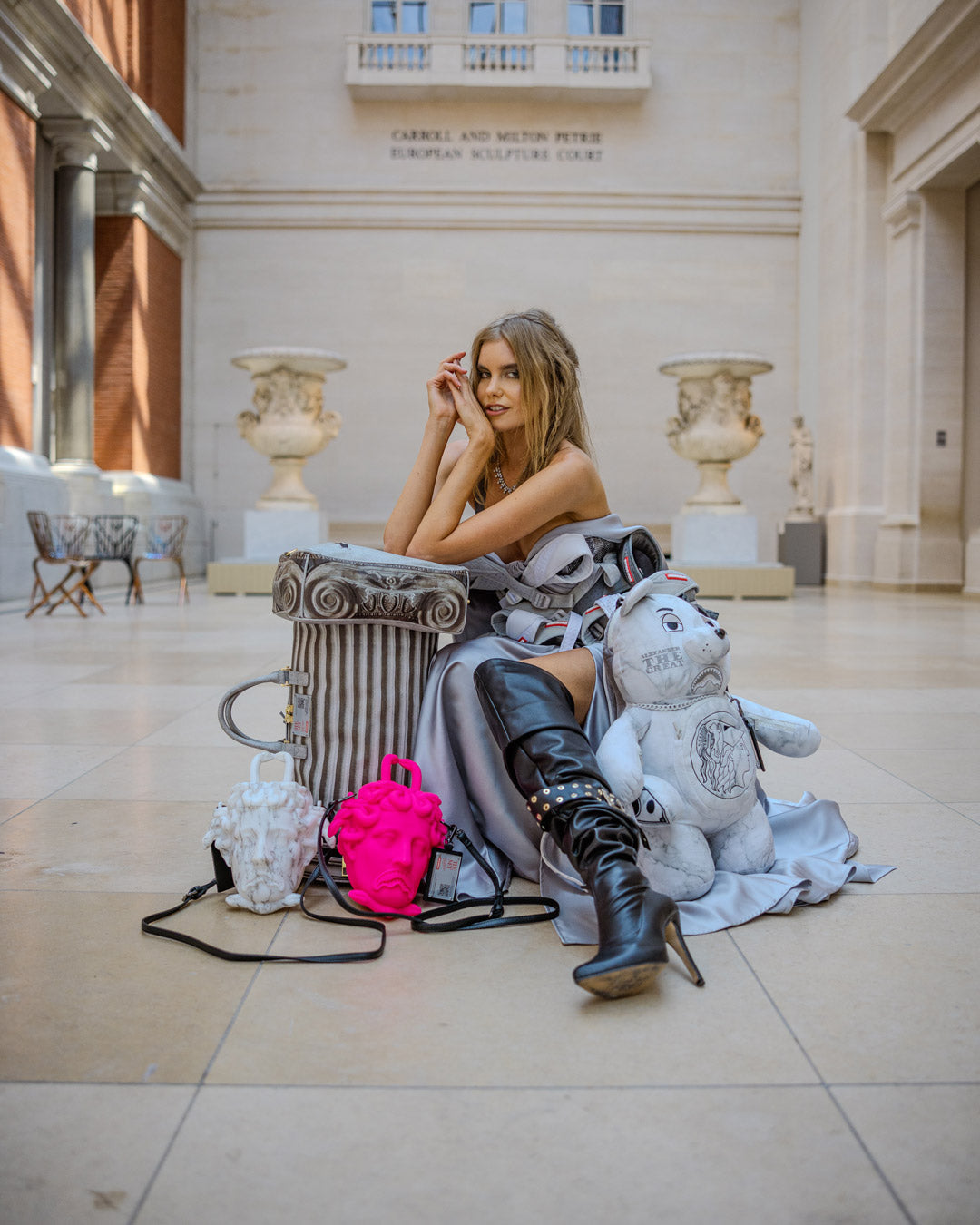 Open duffle bag displaying interior zip and slip pockets, ideal for city commuters