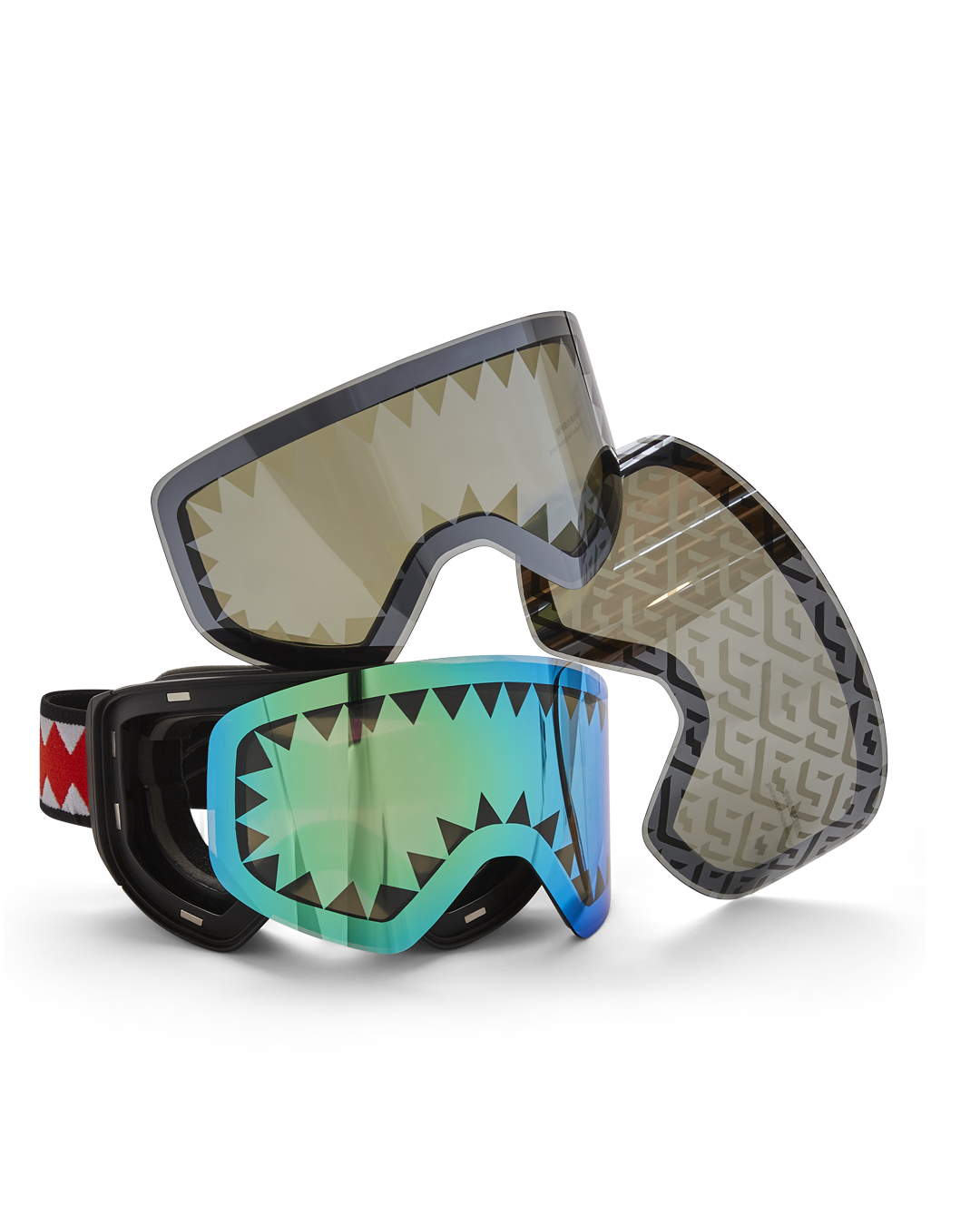 Arctic-Pro ski goggles with gold lens, modeled on mountain slope