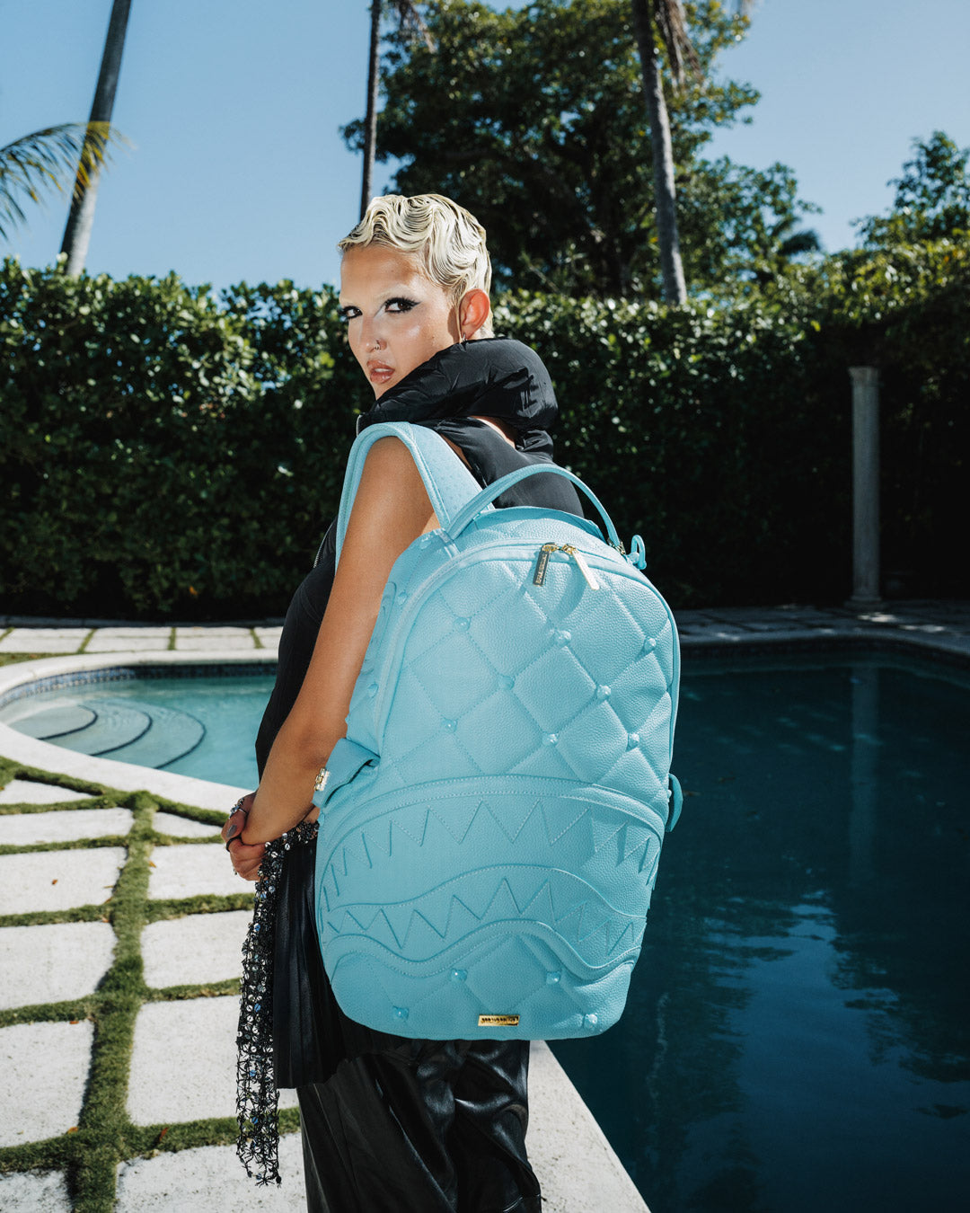 Rococco Bear backpack with bear head studs, perfect for daily use.