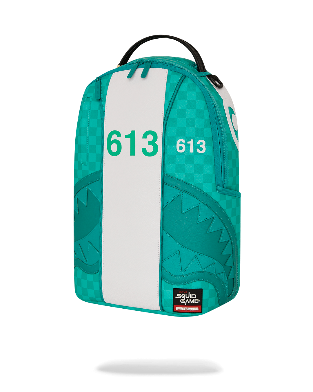 Ergonomic mesh back padding of the Sharkmouth backpack, designed for comfort during long wear.