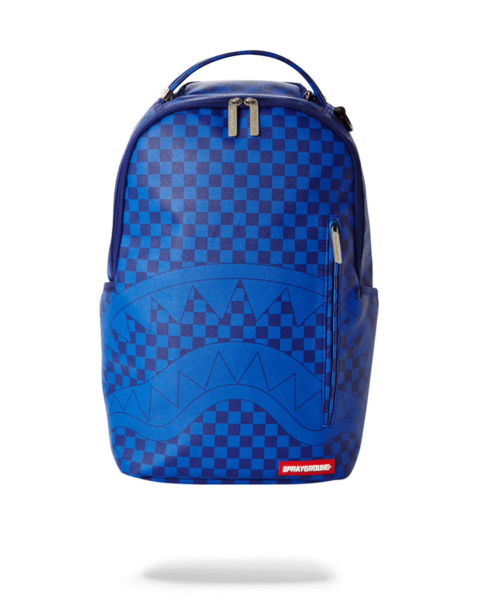 Close-up of SHARK UNIVERSE backpack’s zippered laptop compartment and side pockets