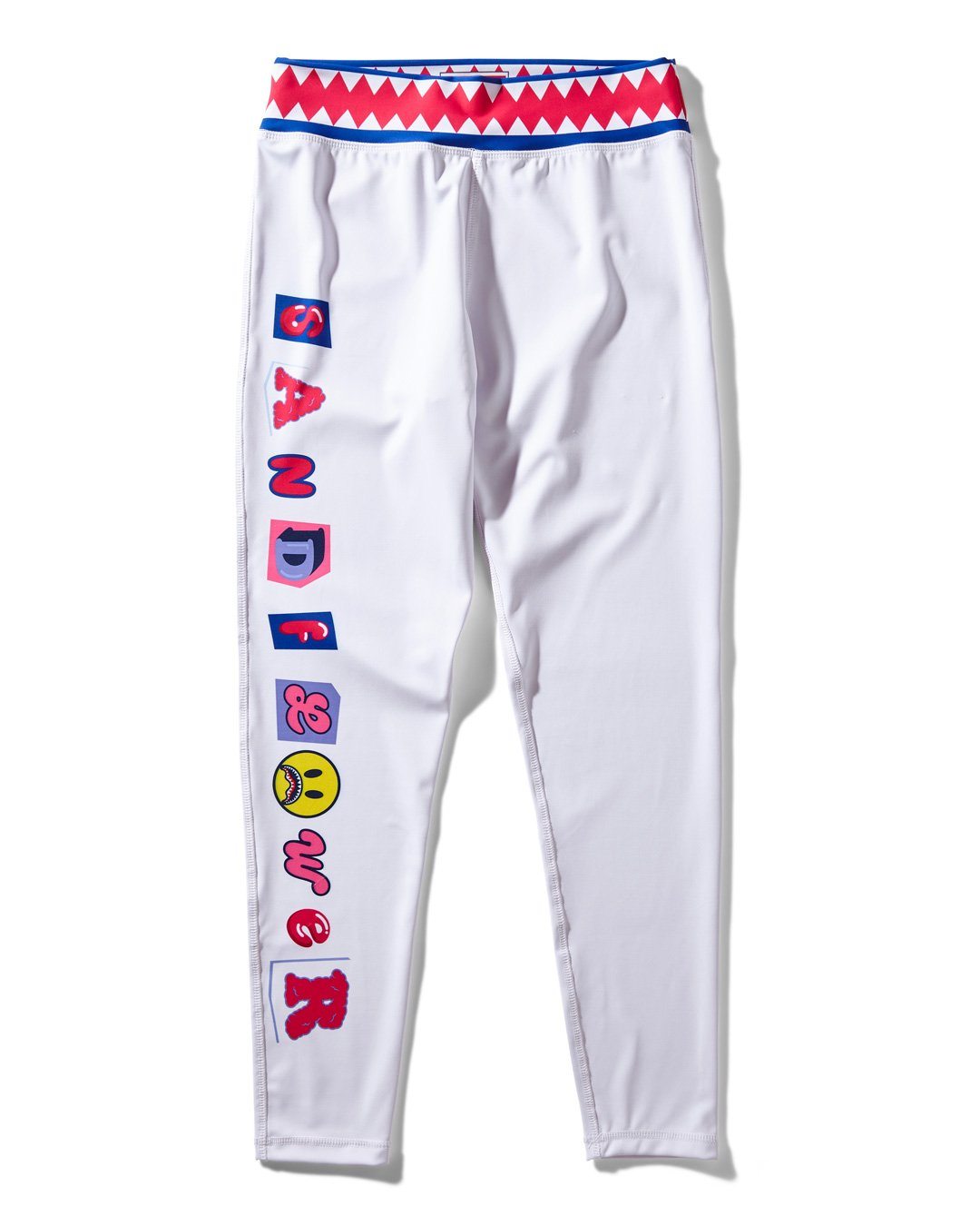 Front view of Sandflower yoga tights showcasing the sharkmouth waistband.